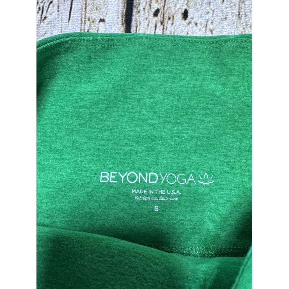 Beyond Yoga Green Spacedye High Waisted Athletic Biker Shorts Small - Picture 2 of 5